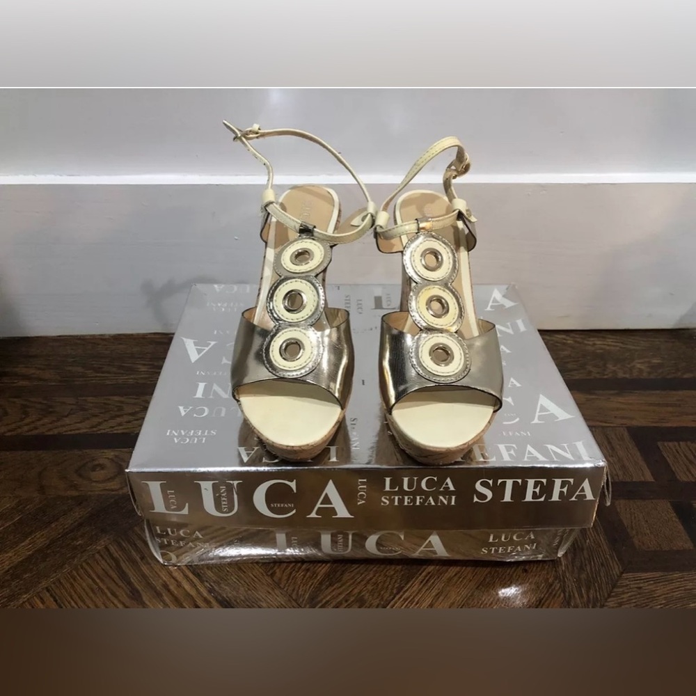 Luca Stefani wedge